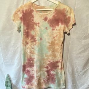 Y2K ZOA LTD Short Sleeve Tie-Dye T-Shirt with Back Graphic Size Large